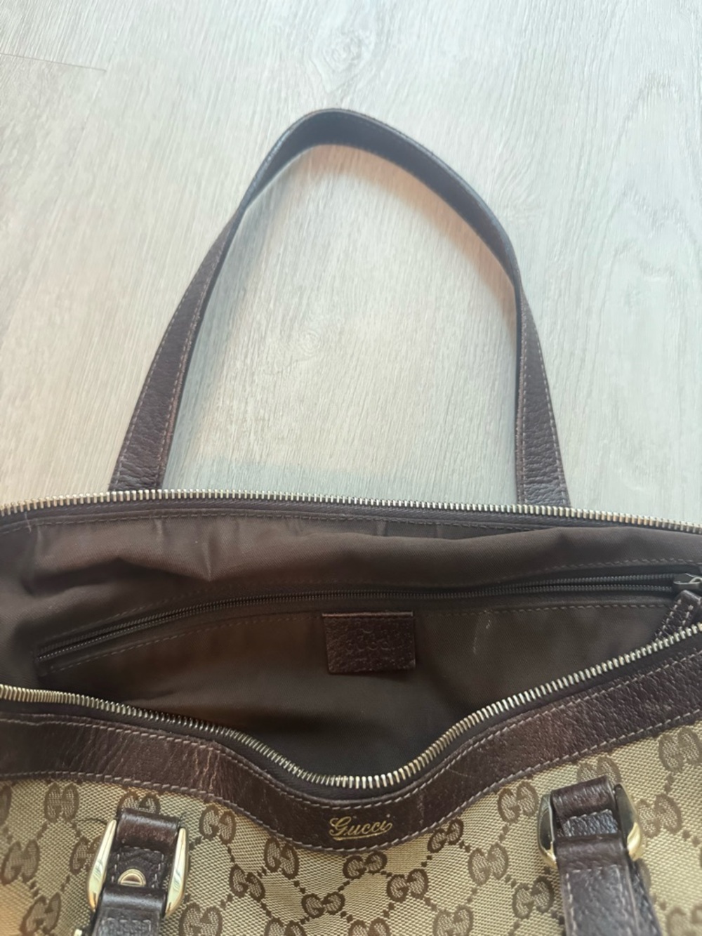 Gucci Brown Abbey Medium Tote - Picture 3 of 10